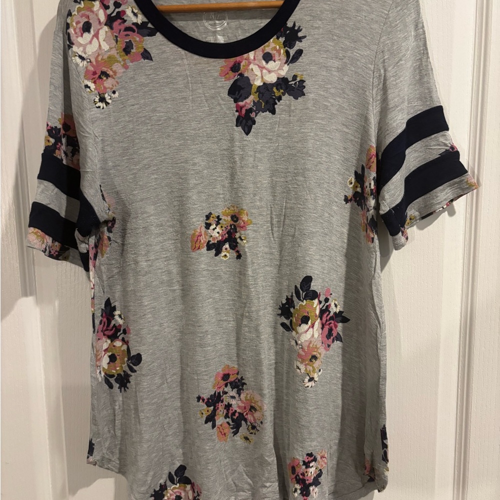 Maurices Floral Gray Women's Top